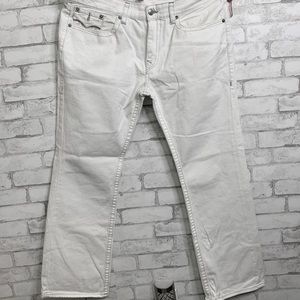 📍True Religion Jeans